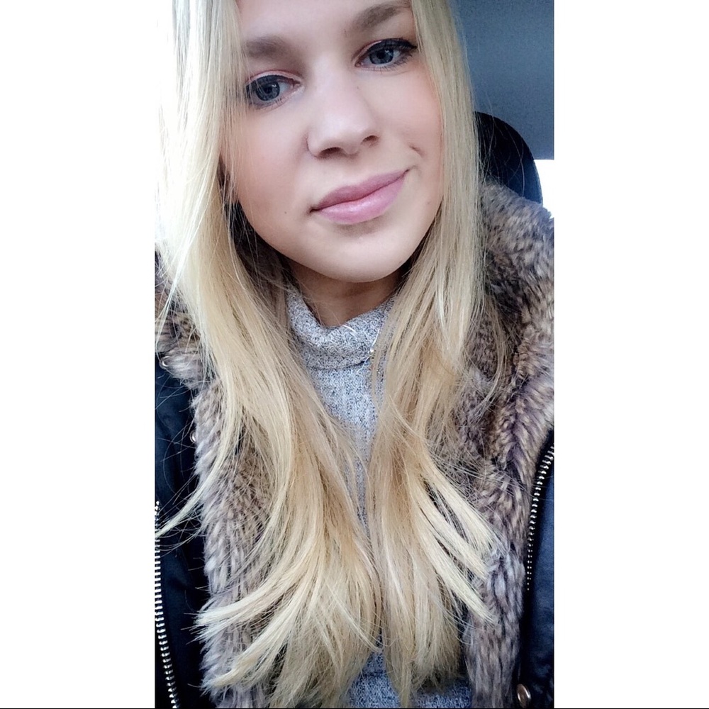 Meet your Posher, Gayil